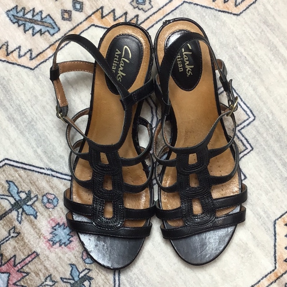 Clarks Artisan Black Leather Wedge Heel Buckle Sandals Sz.9.5